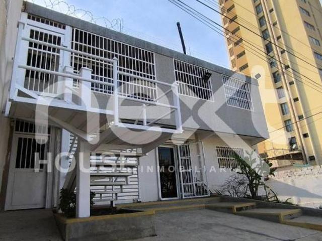 Local Comercial en alquiler en Cacique Mara, Maracaibo