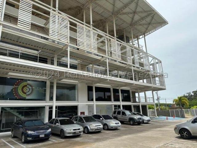 Local Comercial en alquiler en Cacique Mara, Maracaibo