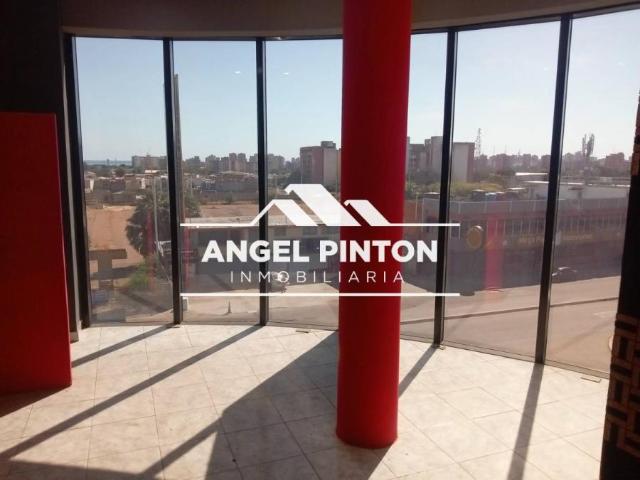Local Comercial en alquiler en Cacique Mara, Maracaibo