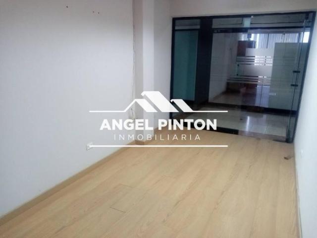 Local Comercial en alquiler en Cacique Mara, Maracaibo