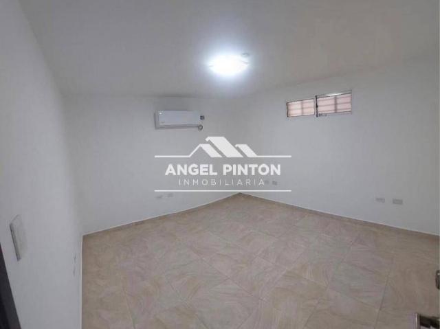 Local Comercial en alquiler en Cacique Mara, Maracaibo
