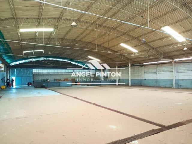 Local Comercial en alquiler en Cacique Mara, Maracaibo