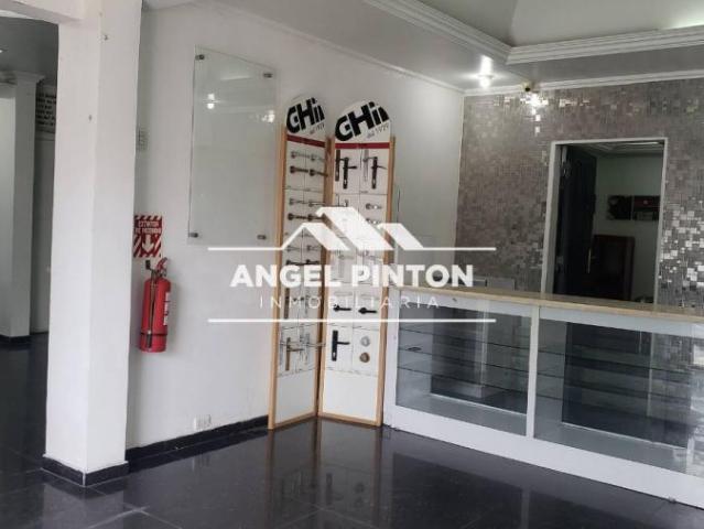 Local Comercial en alquiler en Cacique Mara, Maracaibo