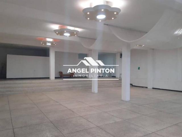 Local Comercial en alquiler en Cacique Mara, Maracaibo