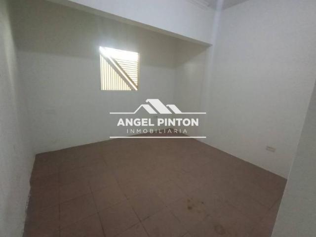 Local Comercial en alquiler en Cacique Mara, Maracaibo