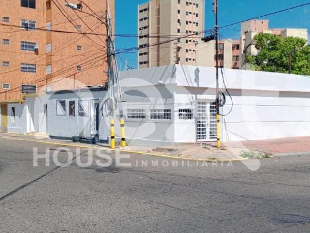 Local Comercial en alquiler en Cacique Mara, Maracaibo