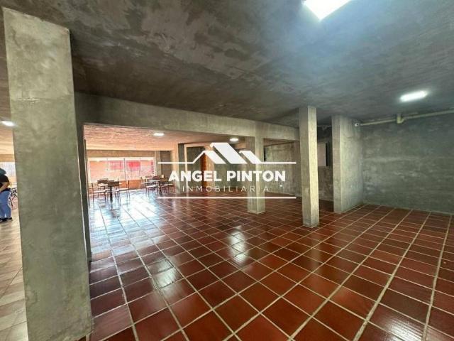 Local Comercial en alquiler en Cacique Mara, Maracaibo