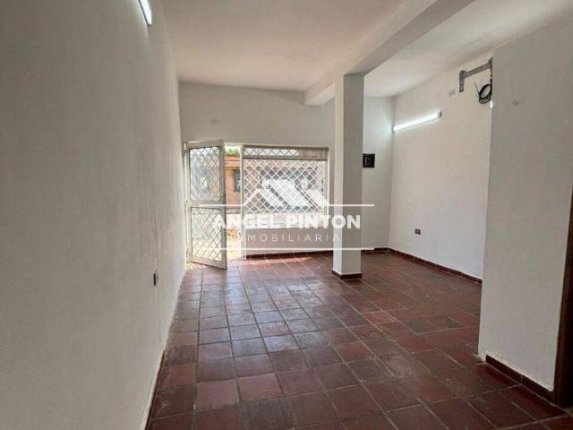 Local Comercial en alquiler en Cacique Mara, Maracaibo