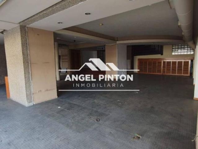 Local Comercial en alquiler en Cacique Mara, Maracaibo