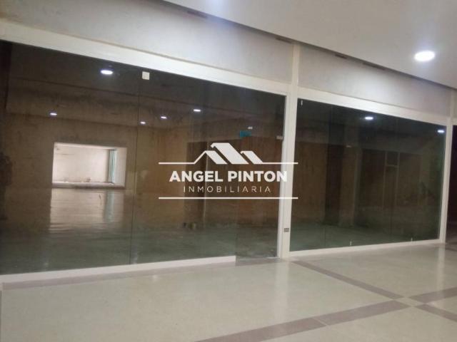 Local Comercial en alquiler en Cacique Mara, Maracaibo