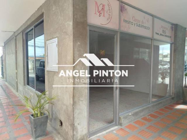 Local Comercial en alquiler en Cacique Mara, Maracaibo