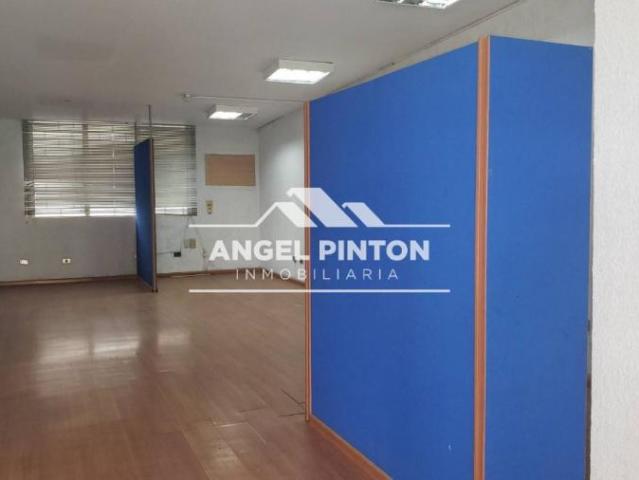 Local Comercial en alquiler en Cacique Mara, Maracaibo