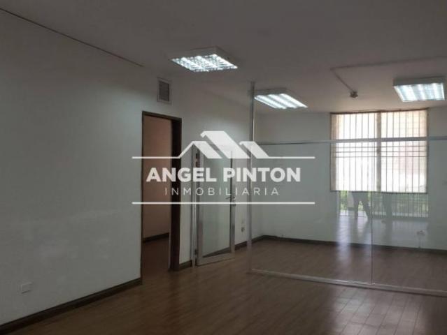 Local Comercial en alquiler en Cacique Mara, Maracaibo