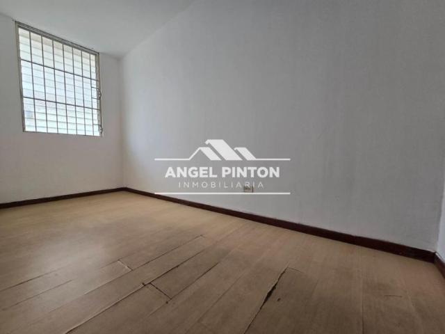Local Comercial en alquiler en Cacique Mara, Maracaibo