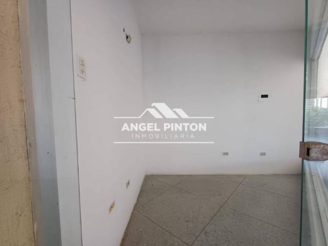 Local Comercial en alquiler en Cacique Mara, Maracaibo