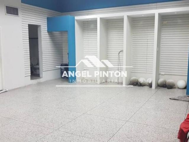 Local Comercial en alquiler en Cacique Mara, Maracaibo