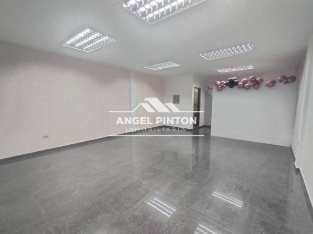 Local Comercial en alquiler en Cacique Mara, Maracaibo