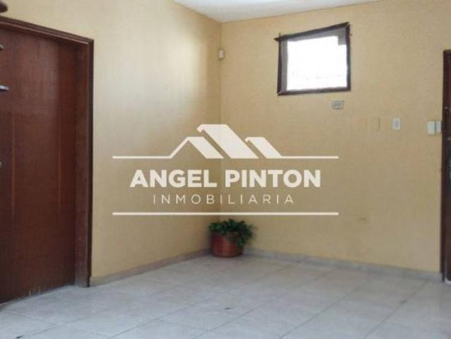 Local Comercial en alquiler en Cacique Mara, Maracaibo