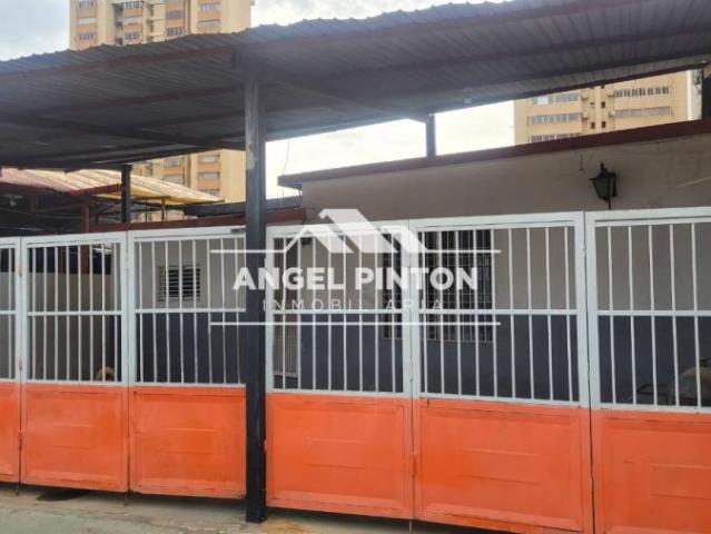 Local Comercial en alquiler en Cacique Mara, Maracaibo