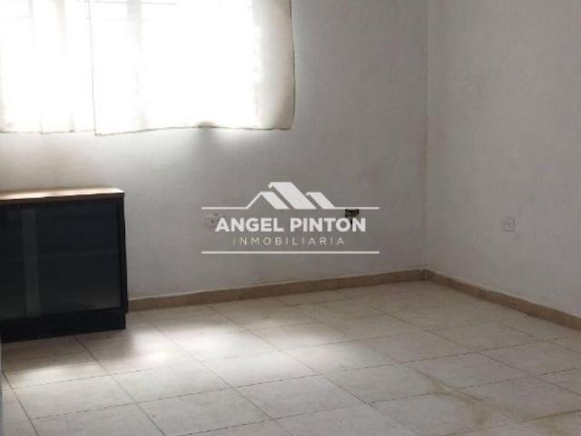 Local Comercial en alquiler en Cacique Mara, Maracaibo