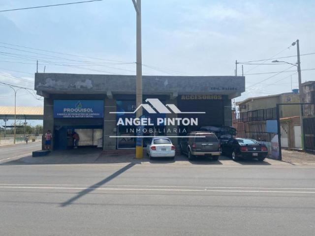 Local Comercial en alquiler en Cacique Mara, Maracaibo