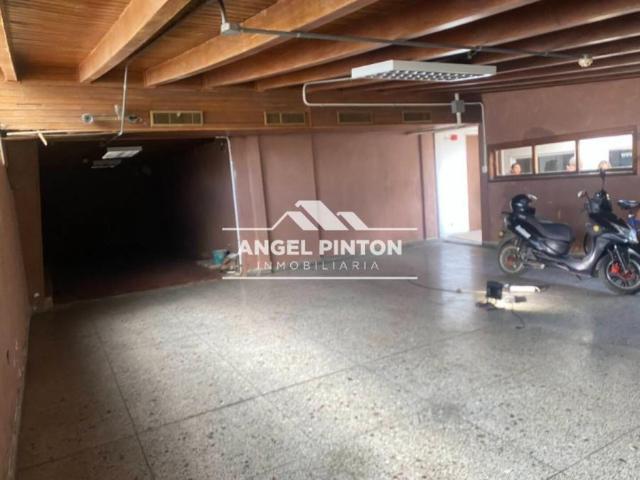 Local Comercial en alquiler en Cacique Mara, Maracaibo