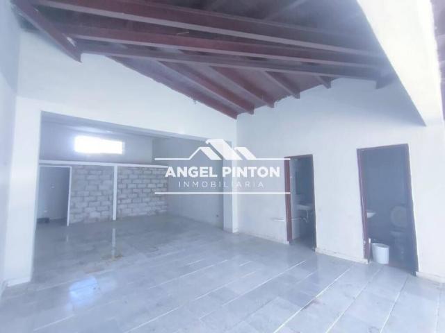 Local Comercial en alquiler en Cacique Mara, Maracaibo
