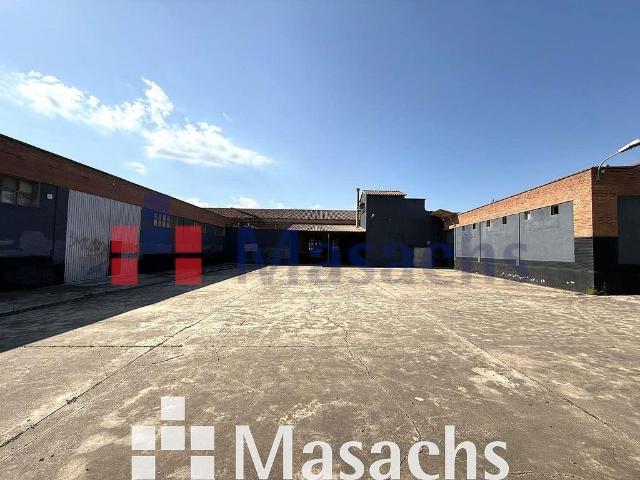 Nave en alquiler en Olesa De Montserrat, Barcelona