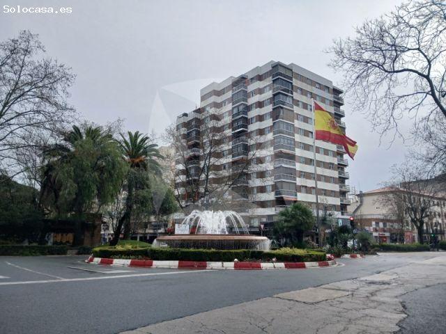 Local Comercial en venta en Reyes Huertas, Cáceres