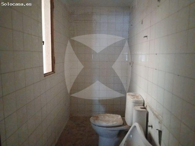 Local Comercial en venta en Margallo, Cáceres