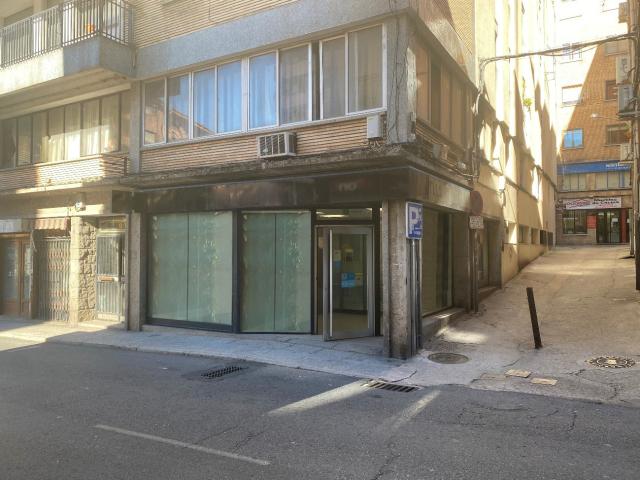 Local Comercial en venta en Arenas De San Pedro
