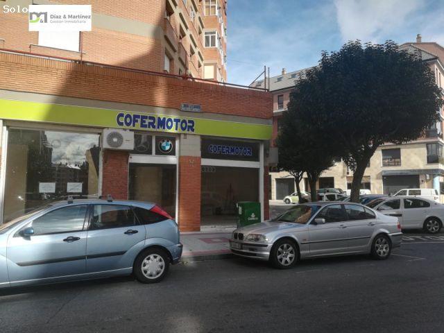 Local Comercial en venta en Chantría, León