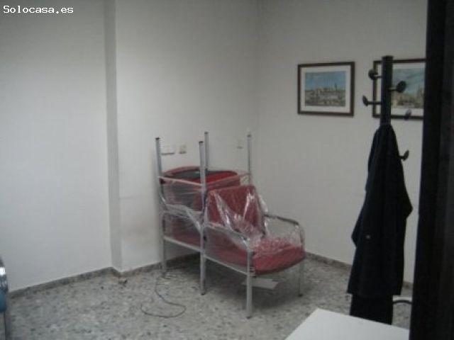 Local Comercial en venta en Los Remedios, Sevilla