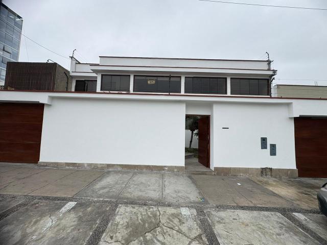 Local Comercial alquiler en Santiago De Surco, Lima Metropolitana
