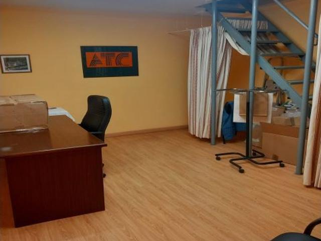 Local Comercial en venta en Campuzano, Torrelavega