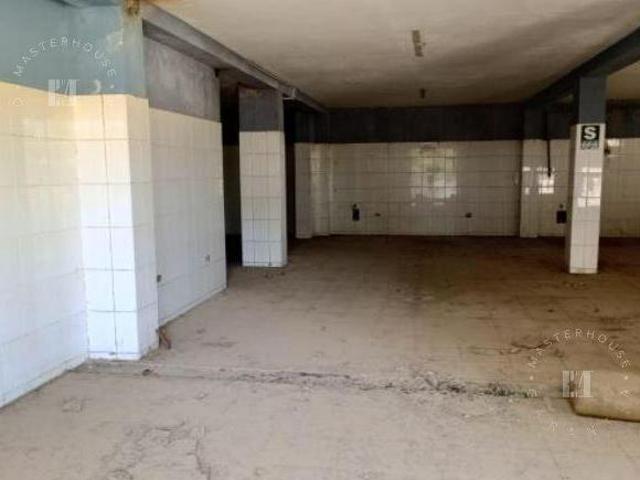 Local en Veintiseis de Octubre