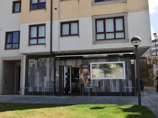 Local Comercial en venta en Cambre