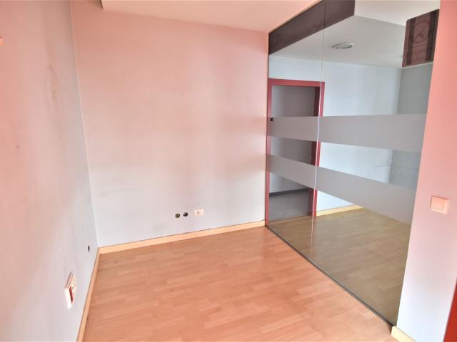 Local Comercial en venta en Cambre, Urbilar