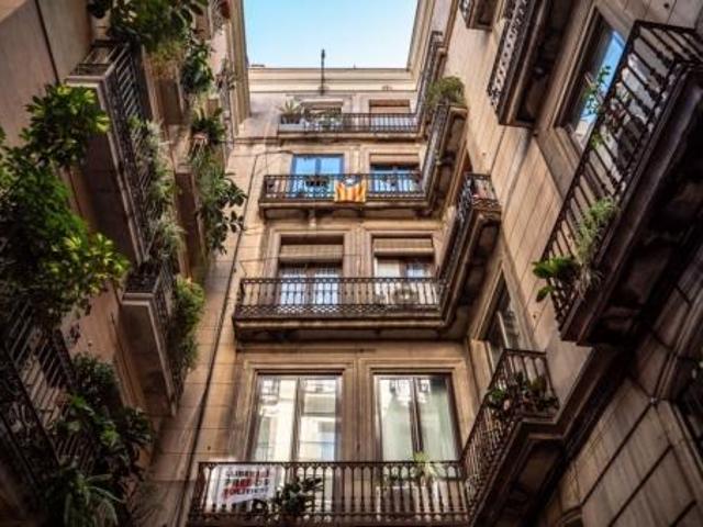 Local Comercial en venta en Ciutat Vella, Barcelona