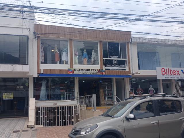 Local en venta en Sur, Centenario