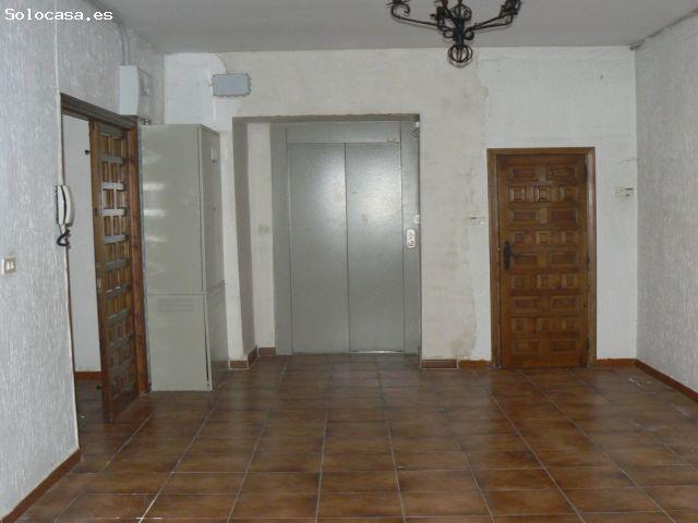 Local Comercial en venta en Cuéllar, Castilla y León