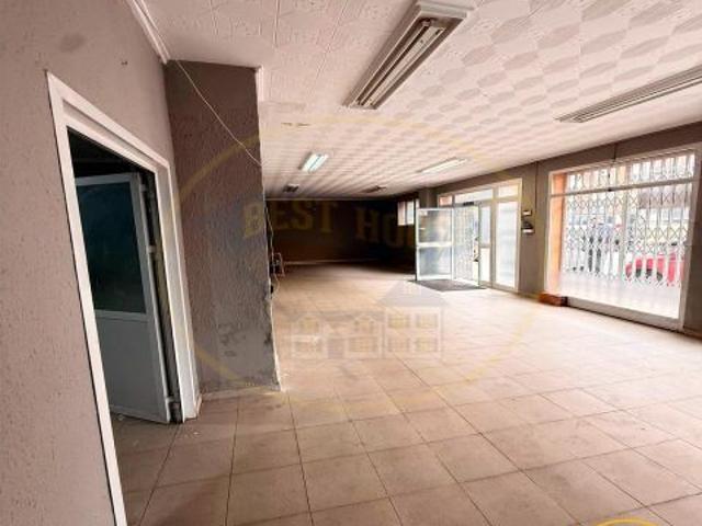 Local Comercial en venta en Barrio de Tiradores, Cuenca