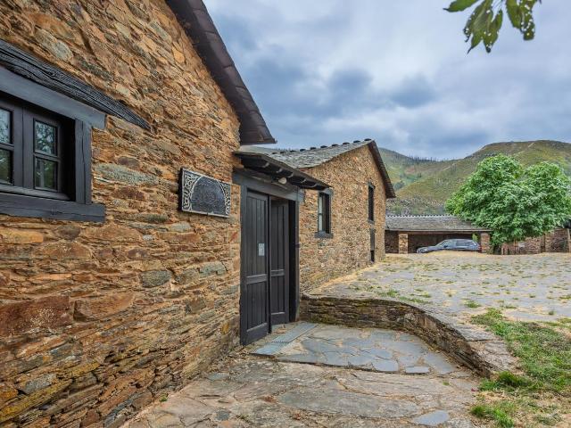 Local Comercial en venta en Folgoso Do Courel, Lugo