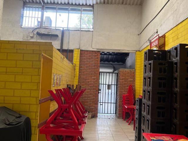 Local en venta en Oriental, Los Patios
