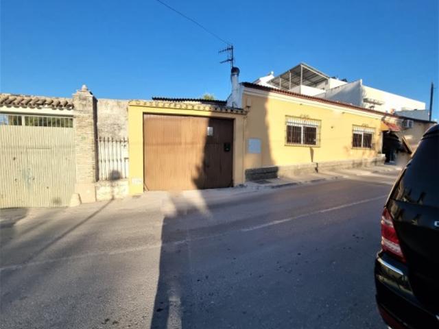 Local Comercial en venta en Lucena