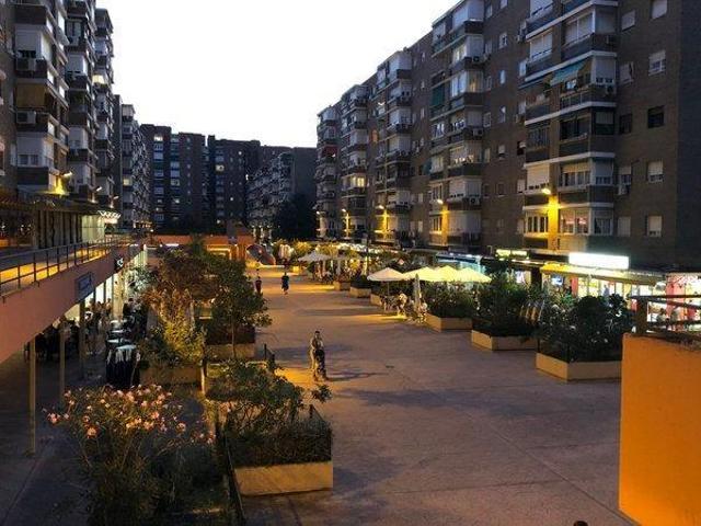 Local Comercial en venta en Moratalaz, Madrid