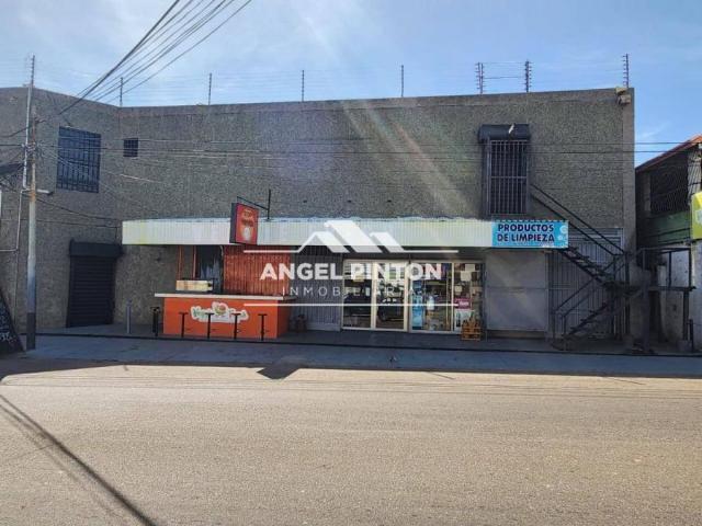 Local Comercial en venta en Cacique Mara, Maracaibo