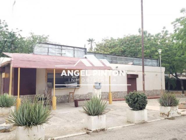 Local Comercial en venta en Cacique Mara, Maracaibo