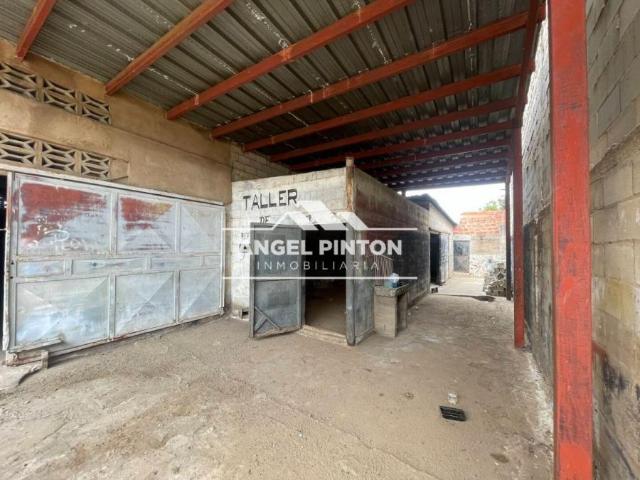 Local Comercial en venta en Cacique Mara, Maracaibo