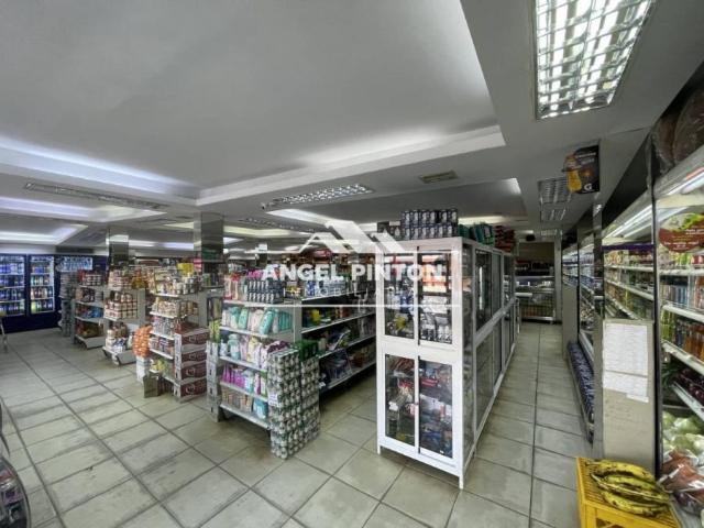 Local Comercial en venta en Cacique Mara, Maracaibo